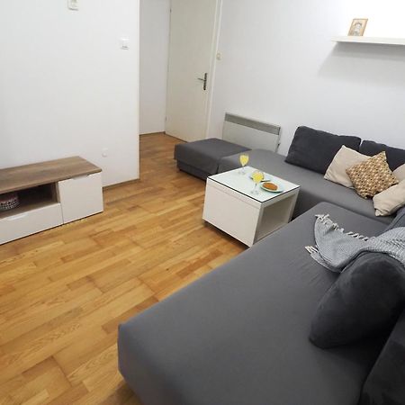 Apartment With Garden In 바르바리가 외부 사진